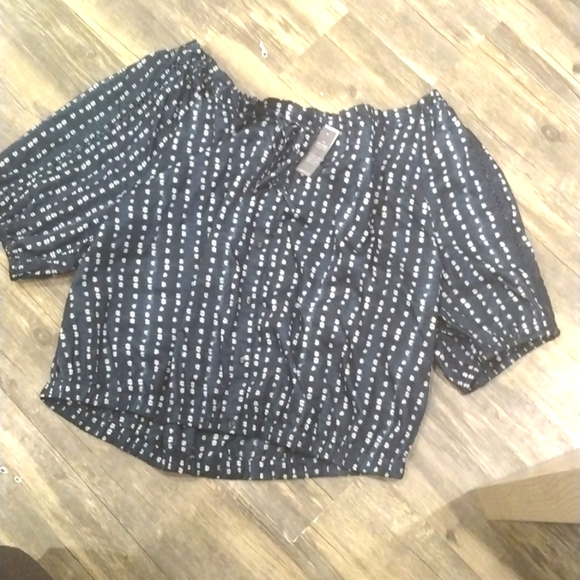 Lane Bryant Crop Button-Down Elastic Hem Top - Picture 5 of 6